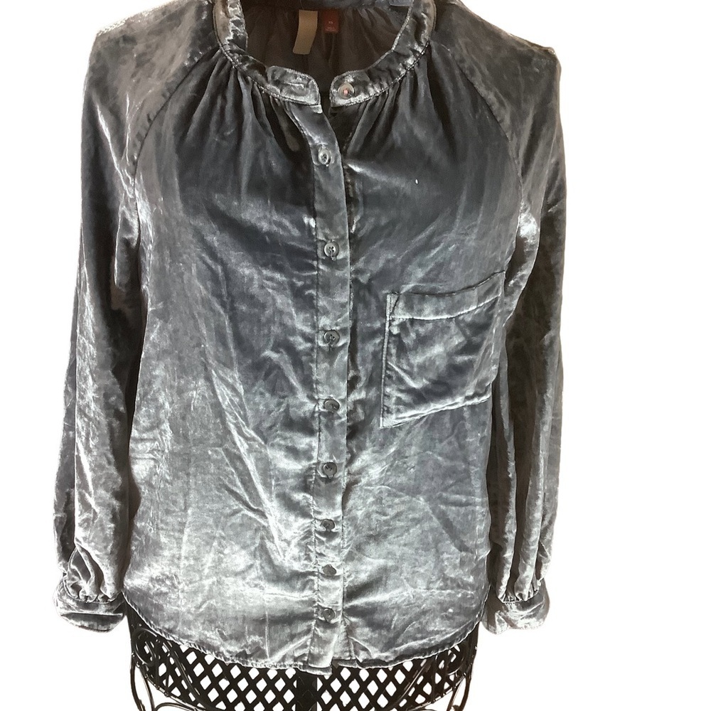 Pilcro Anthropologie Velvet Button Front Blouse – Blue Gray – Women’s XS – NWOT - Picture 3 of 9